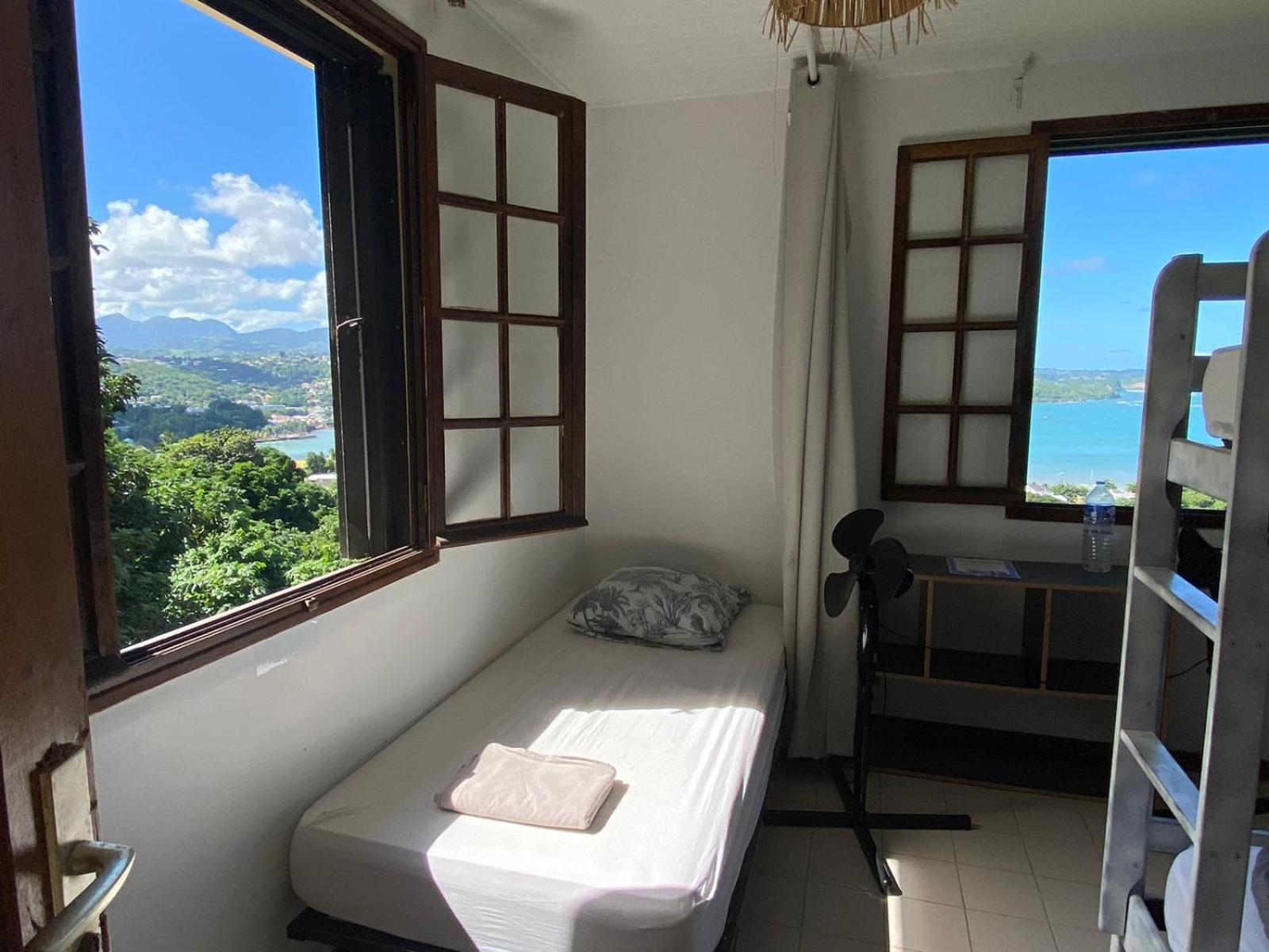 Top Hill Hostel- Martinique- Auberge Dortoir La Trinité Exteriör bild